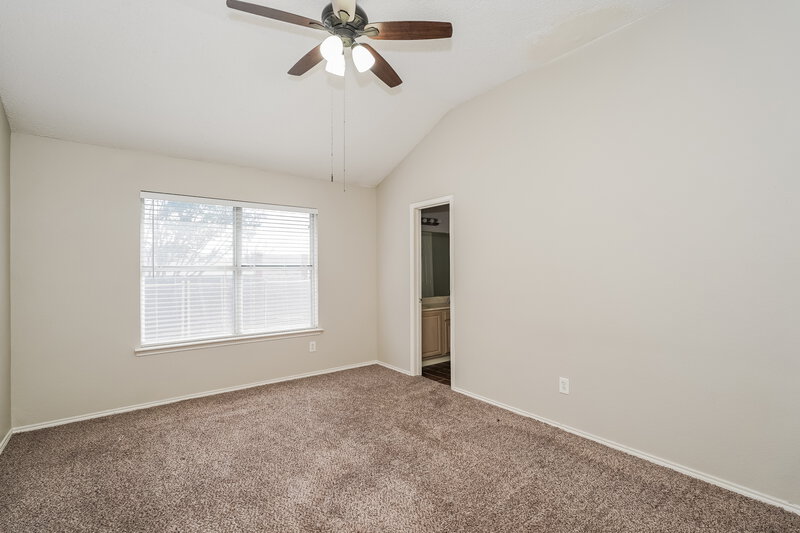 2,230/Mo, 8112 Broken Arrow Rd Fort Worth, TX 76137 Main Bedroom View