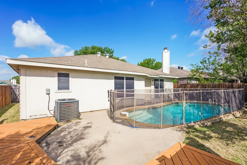 2,230/Mo, 8112 Broken Arrow Rd Fort Worth, TX 76137 Rear View