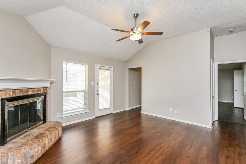 1,870/Mo, 4553 Wheatland Dr Fort Worth, TX 76179 Living Room View 3