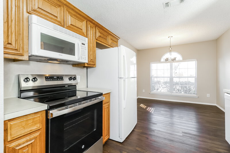 1,820/Mo, 4553 Wheatland Dr Fort Worth, TX 76179 Kitchen View 2