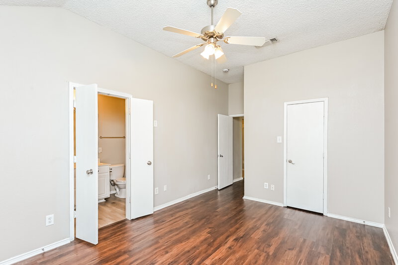 1,870/Mo, 4553 Wheatland Dr Fort Worth, TX 76179 Main Bedroom View 2