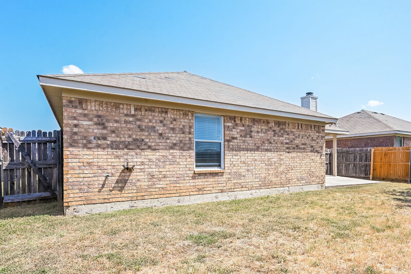 1,870/Mo, 4553 Wheatland Dr Fort Worth, TX 76179 Rear View 2