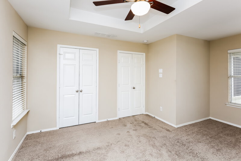2,120/Mo, 1037 Harriman Dr Saginaw, TX 76131 Main Bedroom View 4