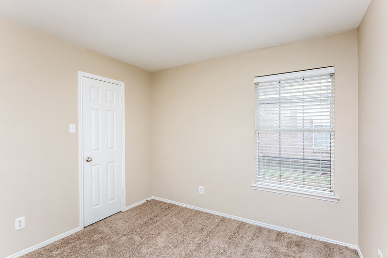 2,120/Mo, 1037 Harriman Dr Saginaw, TX 76131 Bedroom View