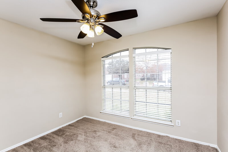 2,120/Mo, 1037 Harriman Dr Saginaw, TX 76131 Bedroom View 2
