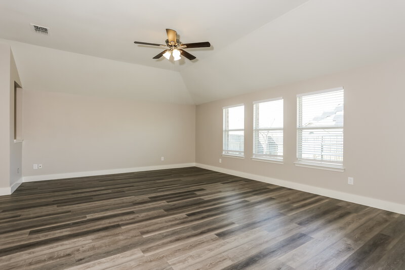 2,880/Mo, 613 Azalea Dr Glenn Heights, TX 75154 Living Room View 2