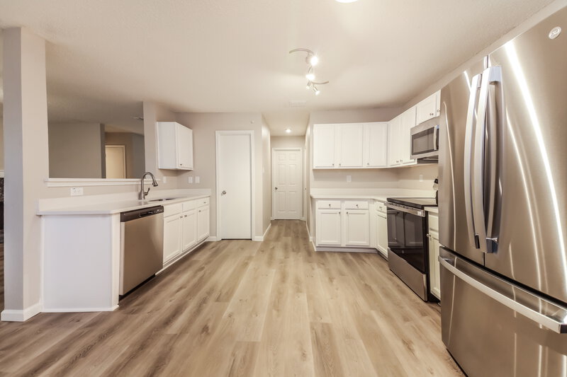 2,775/Mo, 625 Lowe Dr Cedar Hill, TX 75104 Kitchen View