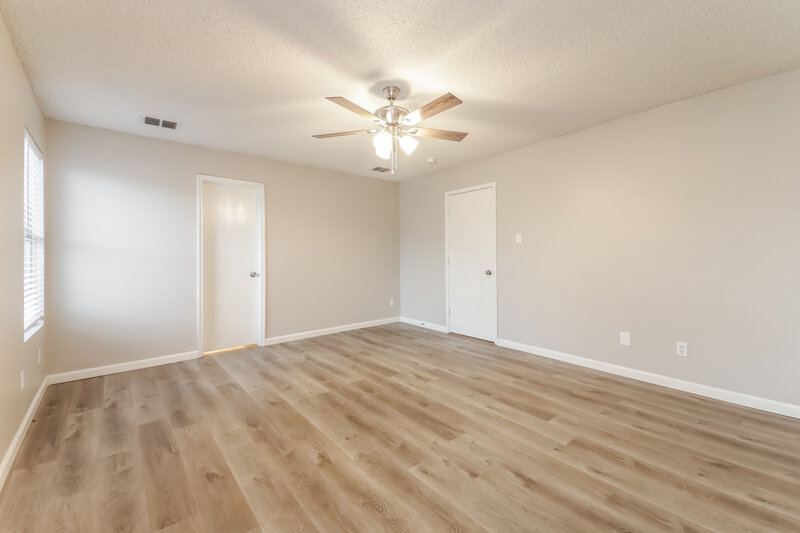 2,775/Mo, 625 Lowe Dr Cedar Hill, TX 75104 Main Bedroom View 2
