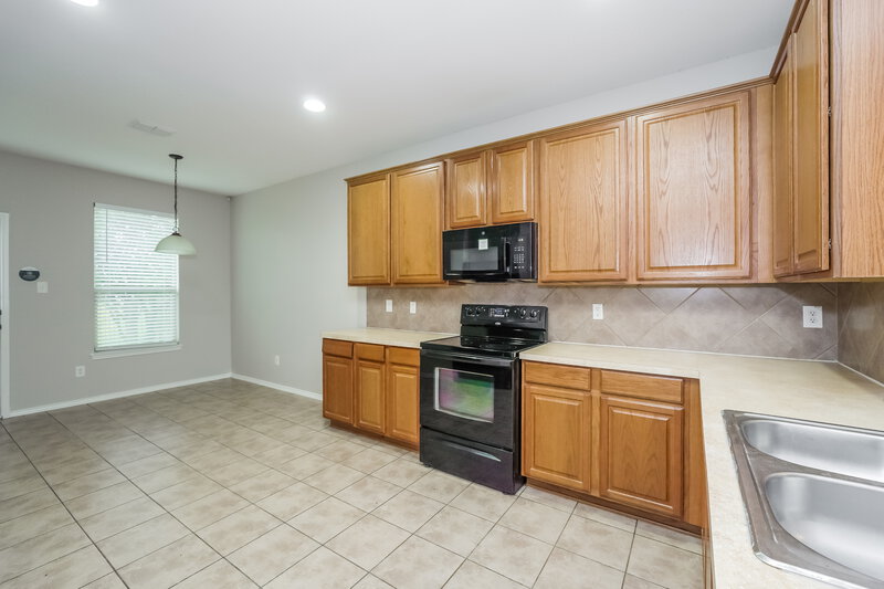 1,890/Mo, 5900 Deck House Rd Fort Worth, TX 76179 Kitchen View