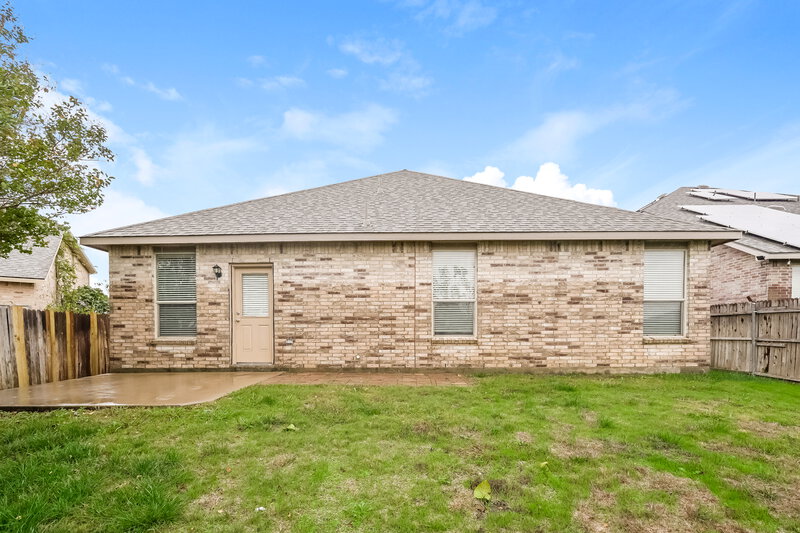 1,890/Mo, 5900 Deck House Rd Fort Worth, TX 76179 Rear View