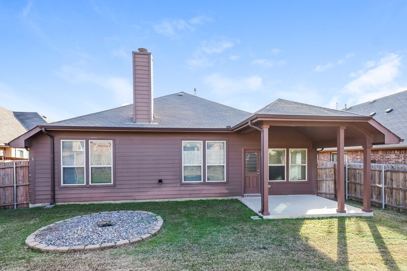 2,015/Mo, 1425 Cockatiel Dr Little Elm, TX 75068 Rear Viewrear View