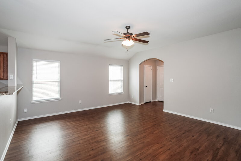 1,975/Mo, 4020 Tarpon Springs Dr Fort Worth, TX 76123 Living Room View