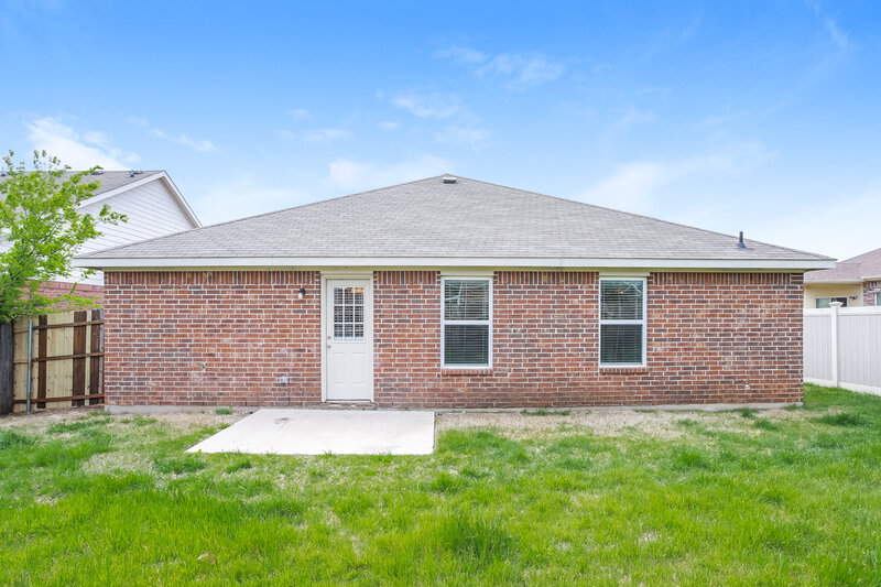 1,975/Mo, 4020 Tarpon Springs Dr Fort Worth, TX 76123 Rear View