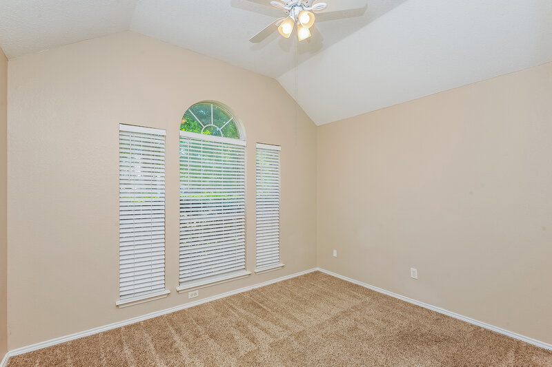 2,375/Mo, 10004 Chadbourne Rd Fort Worth, TX 76244 Office View