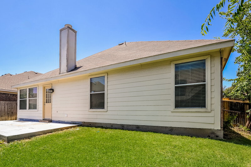 2,375/Mo, 10004 Chadbourne Rd Fort Worth, TX 76244 Rear View