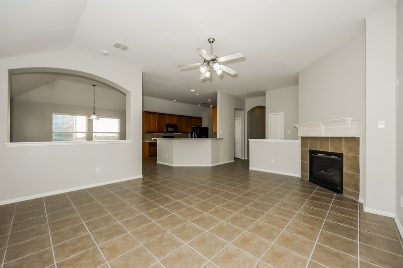 2,575/Mo, 1141 Lakeside Dr Desoto, TX 75115 Living Room View