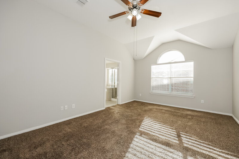 2,575/Mo, 1141 Lakeside Dr Desoto, TX 75115 Main Bedroom View 2