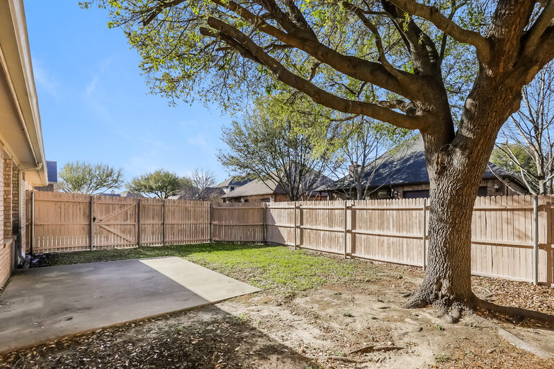 2,575/Mo, 1141 Lakeside Dr Desoto, TX 75115 Rear View