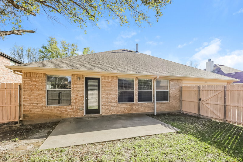 2,575/Mo, 1141 Lakeside Dr Desoto, TX 75115 Rear View 2