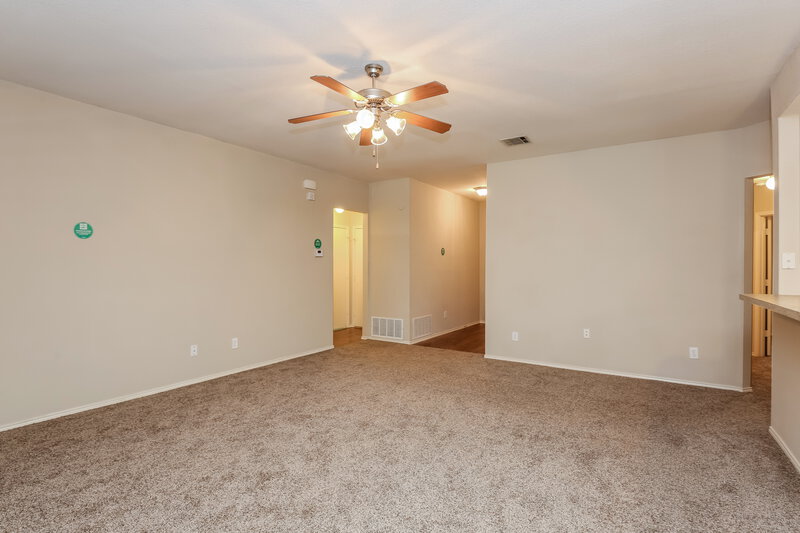 2,730/Mo, 612 Bretts Way Burleson, TX 76028 Living Room View
