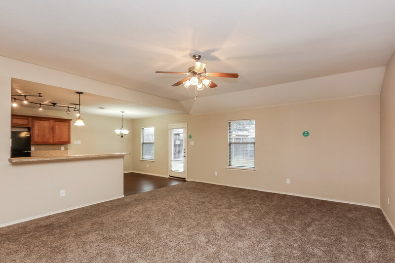 2,730/Mo, 612 Bretts Way Burleson, TX 76028 Living Room View 3