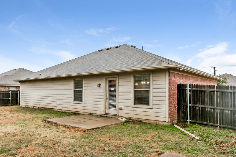 2,730/Mo, 612 Bretts Way Burleson, TX 76028 Rear View