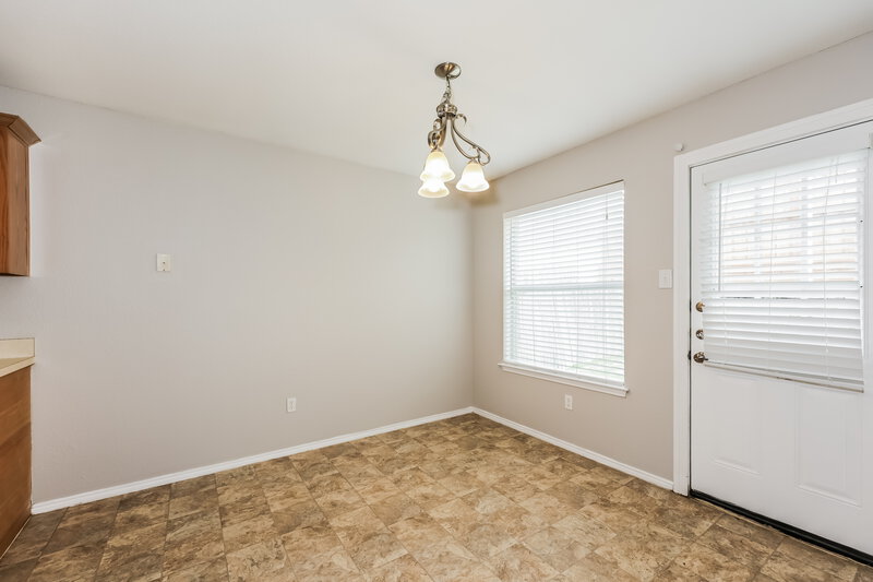 2,365/Mo, 5924 Firethorn Dr Dallas, TX 75249 Dining Room View