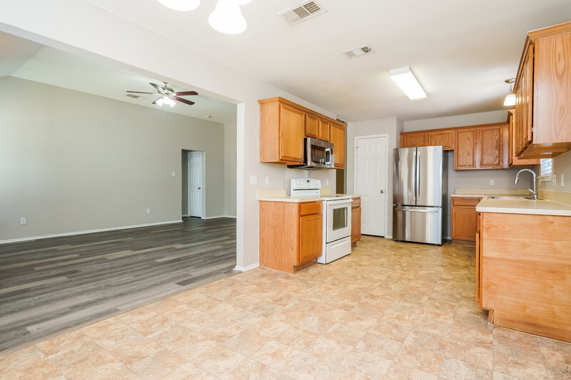 2,220/Mo, 5924 Firethorn Dr Dallas, TX 75249 Dining Room View