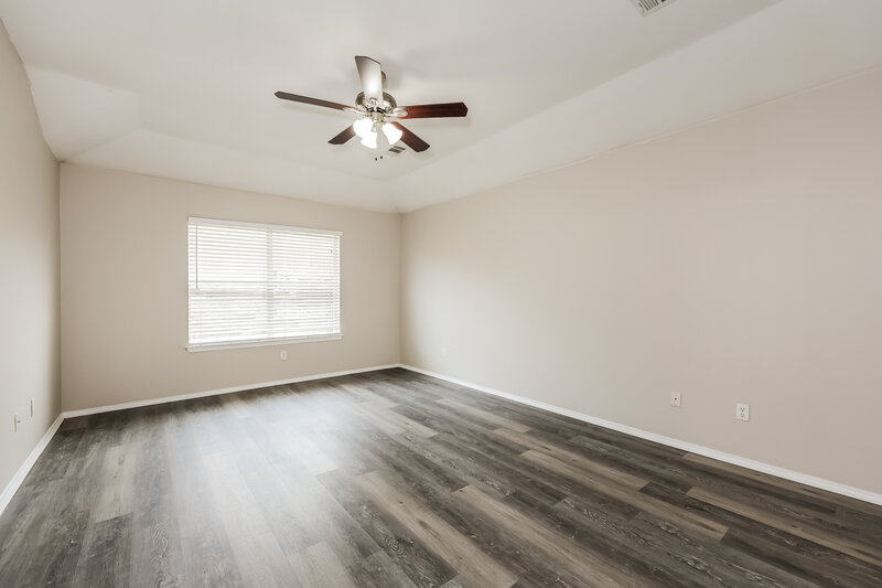 2,365/Mo, 5924 Firethorn Dr Dallas, TX 75249 Main Bedroom View