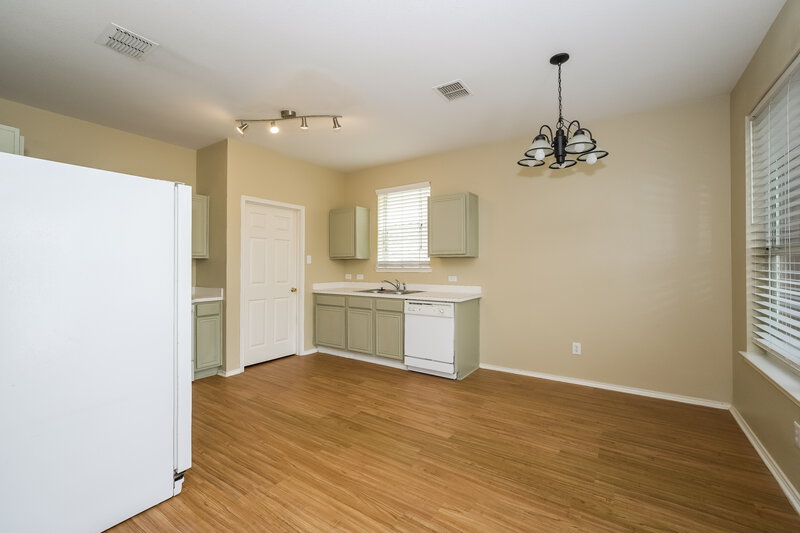 2,345/Mo, 2808 Lynx Ln Fort Worth, TX 76244 Dining Room View