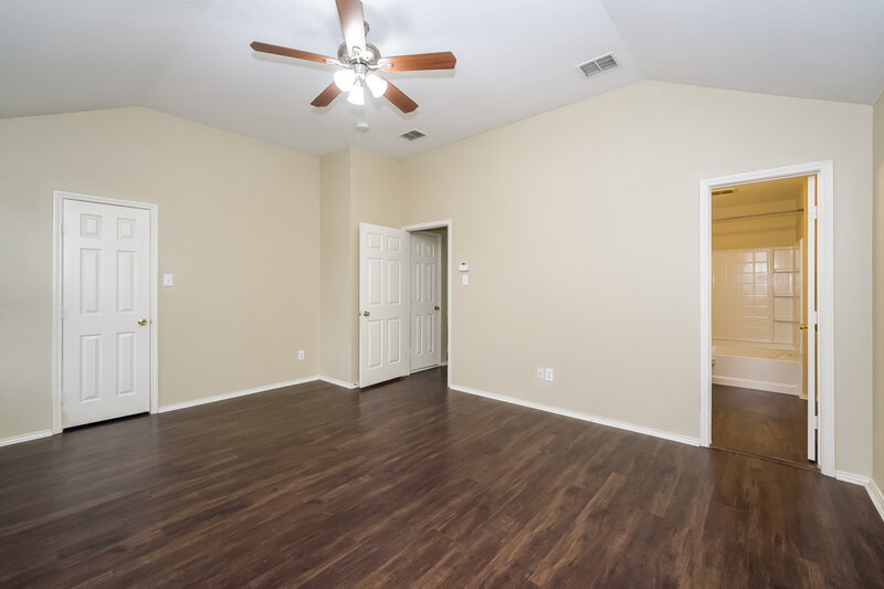 2,345/Mo, 2808 Lynx Ln Fort Worth, TX 76244 Main Bedroom View 2