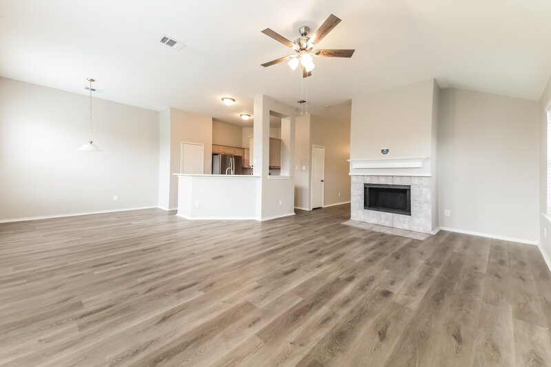 1,890/Mo, 506 Oxford Loop Princeton, TX 75407 Living Room View