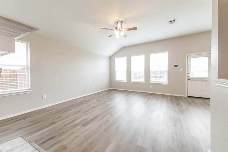 1,890/Mo, 506 Oxford Loop Princeton, TX 75407 Living Room View 2