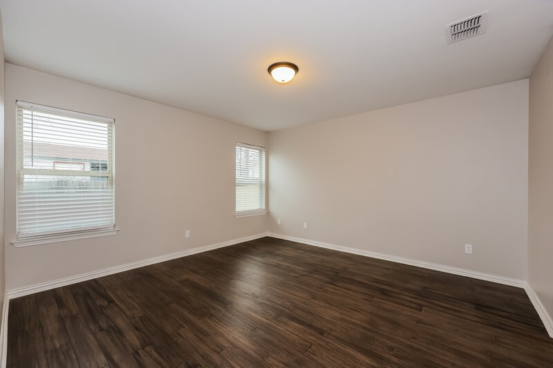 2,330/Mo, 1307 Luna Linda Dr Arlington, TX 76010 Main Bedroom View