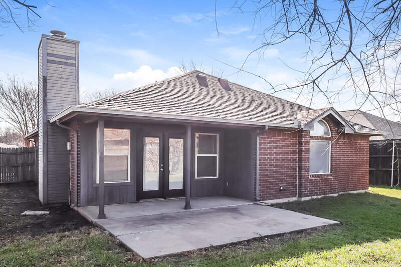 2,095/Mo, 870 Valleybrooke Dr Arlington, TX 76001 Rear View