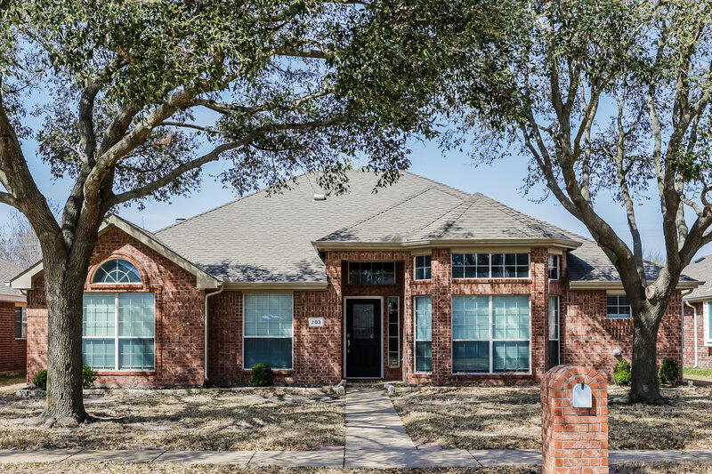2,545/Mo, 203 Morningstar Ln Red Oak, TX 75154 External View