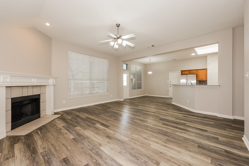 2,545/Mo, 203 Morningstar Ln Red Oak, TX 75154 Living Room View