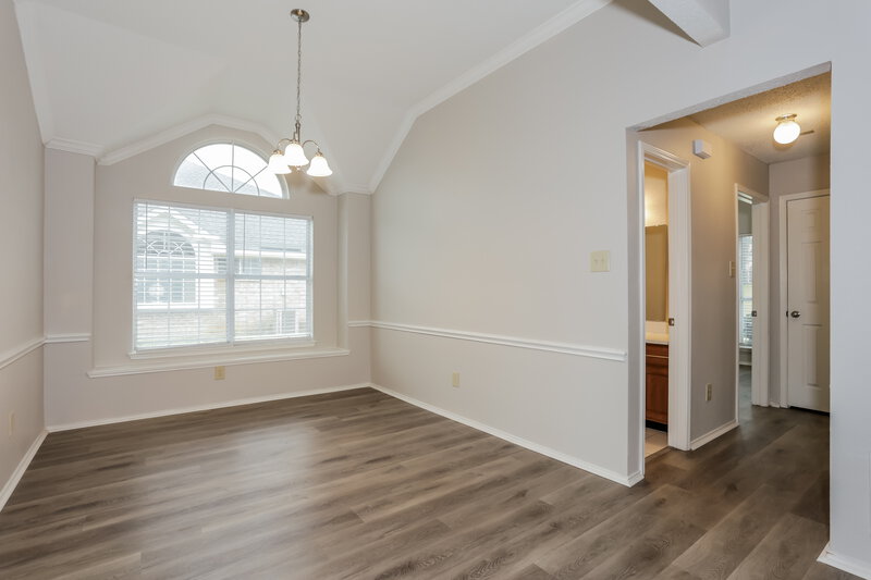 2,325/Mo, 712 Stain Glass Dr Desoto, TX 75115 Dining Room View