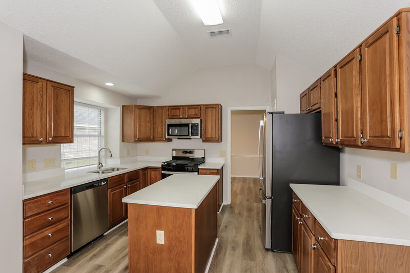 2,325/Mo, 712 Stain Glass Dr Desoto, TX 75115 Kitchen View