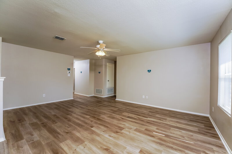 1,690/Mo, 1209 Lambert Dr Princeton, TX 75407 Living Room View 2