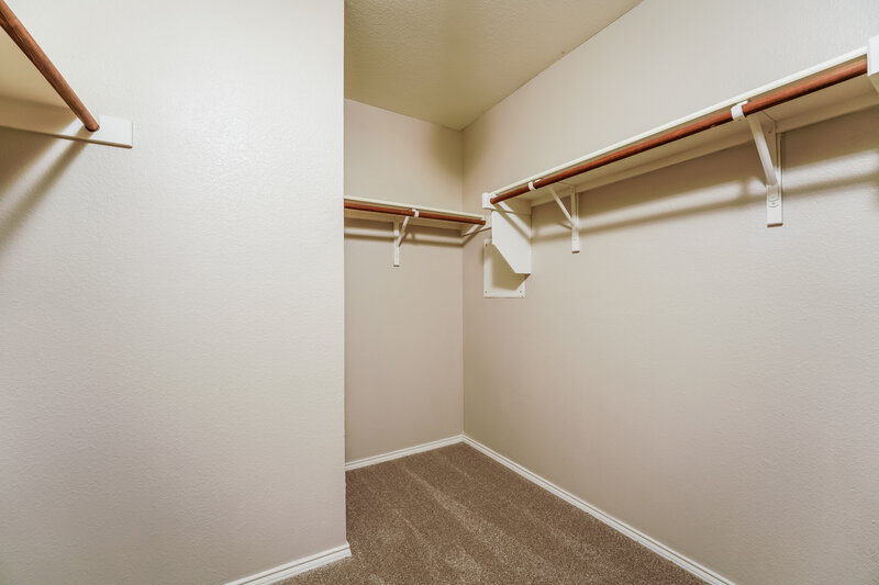 1,690/Mo, 1209 Lambert Dr Princeton, TX 75407 Walk In Closet View