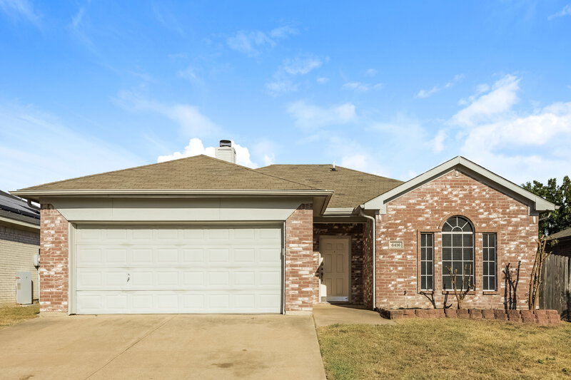 1,950/Mo, 6416 Freshwater Ln Fort Worth, TX 76179 External View