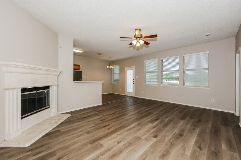 1,950/Mo, 6416 Freshwater Ln Fort Worth, TX 76179 Living Room View 3