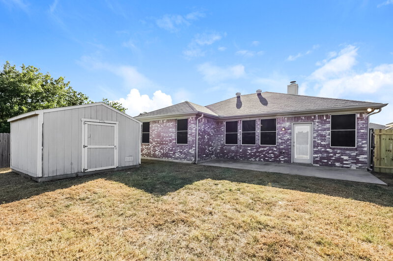 1,950/Mo, 6416 Freshwater Ln Fort Worth, TX 76179 Rear View
