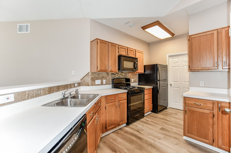 2,275/Mo, 2116 Amber Spgs Mesquite, TX 75181 Kitchen View