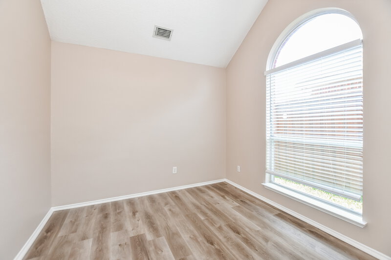 2,275/Mo, 2116 Amber Spgs Mesquite, TX 75181 Bedroom View 3