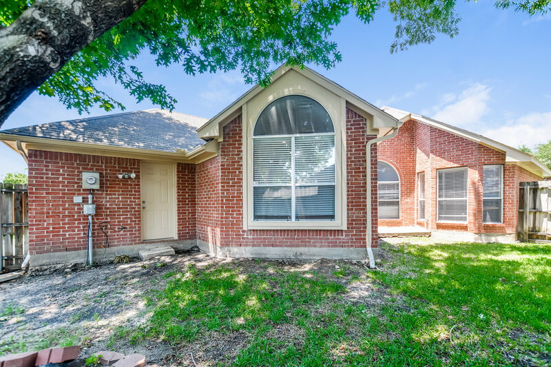 2,275/Mo, 2116 Amber Spgs Mesquite, TX 75181 Rear View