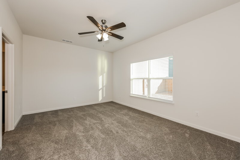 2,490/Mo, 1532 Woodwinds Dr Fort Worth, TX 76140 Main Bedroom View