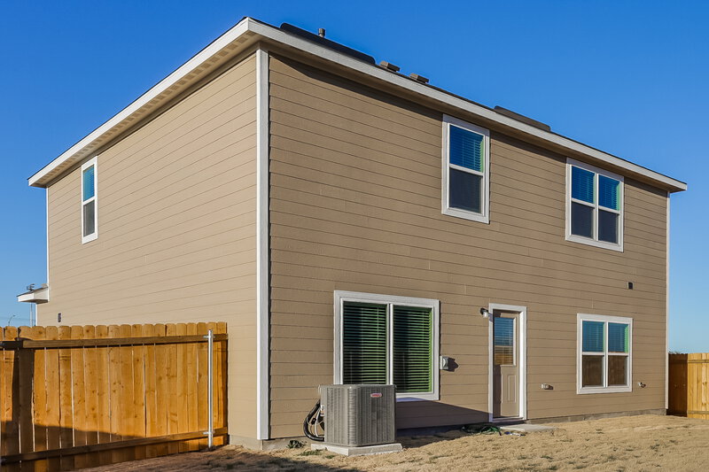 2,490/Mo, 1532 Woodwinds Dr Fort Worth, TX 76140 Rear View