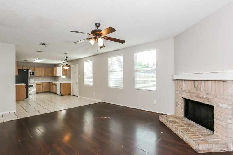 2,230/Mo, 1113 Scarlet Sage Pkwy Burleson, TX 76028 Living Room View 2
